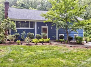 35 Blue Spruce Cir, Weston, CT 06883