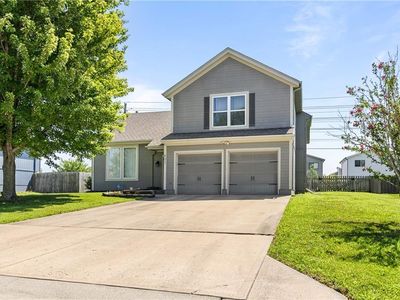 607 SE Joel Ave, Lees Summit, MO, 64063