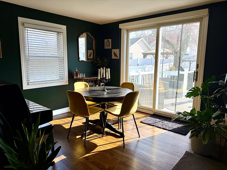 4 Naomi St — Photo 10