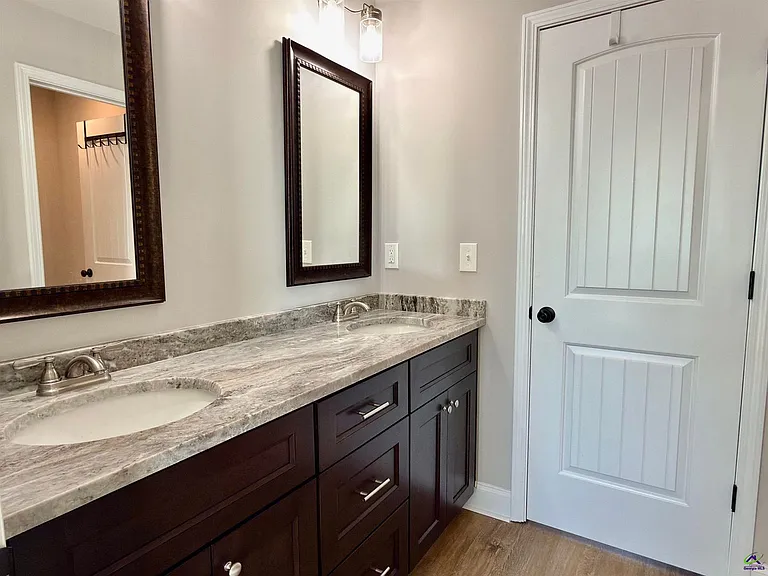 212 Beau Claire Cir — Photo 30