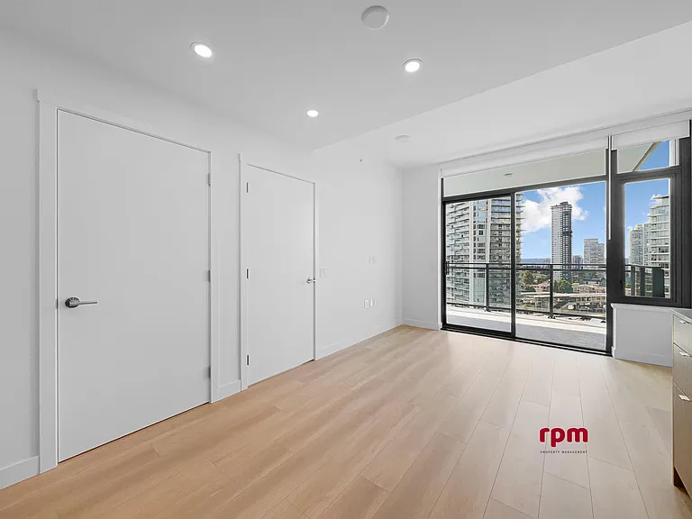626 Claremont St #21XX — Photo 2