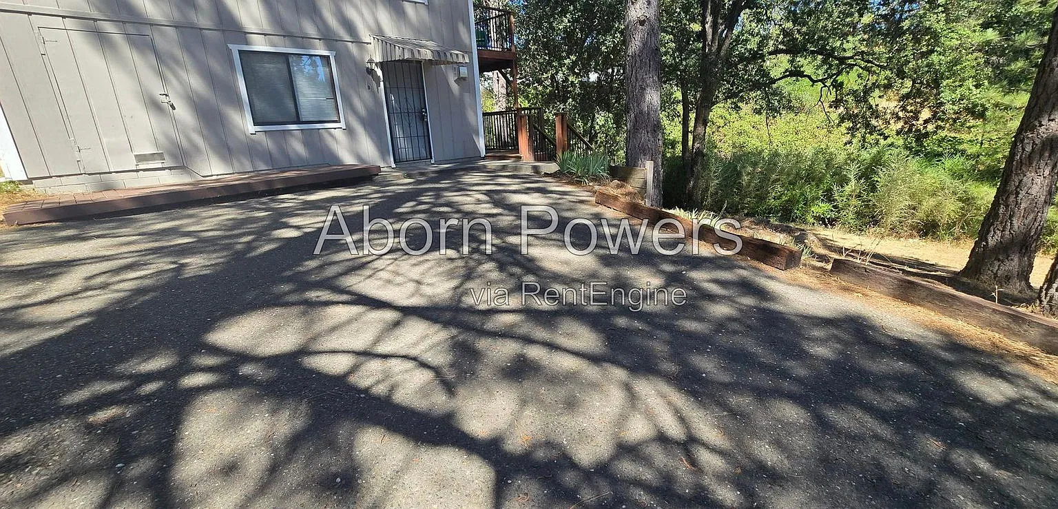 1 bed, 1.0 bath, 750 sqft, $1,550 — Photo 1