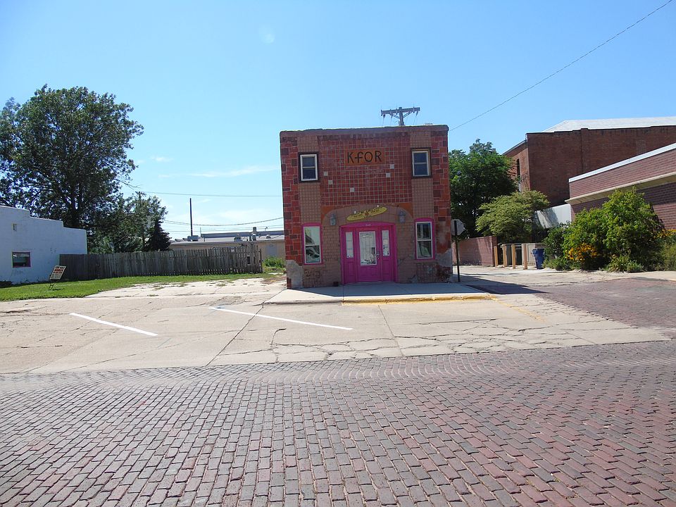 1st image of 343 N 5th St