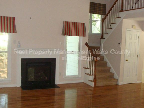 2nd image of 2912 Isabella Dr