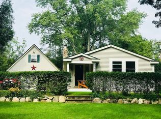 9214 Riverside Dr, Brighton, MI 48116