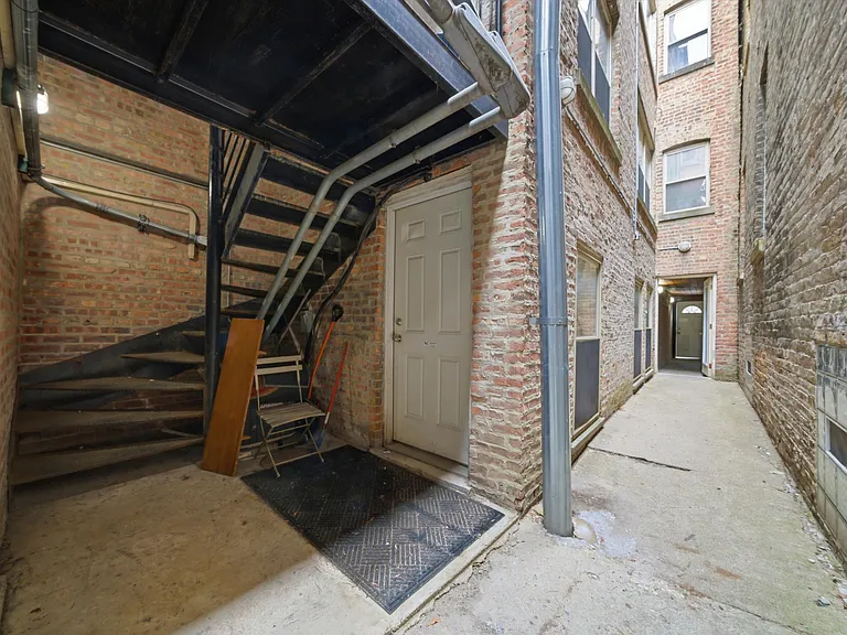3231 W Hirsch St #3R — Photo 13