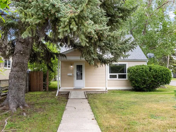 33 Merritt CRESCENT, Regina, SK S4T 5Y1