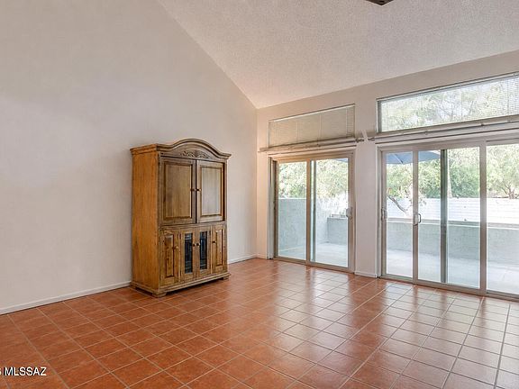 4th image of 3109 E Corte De La Raqueta