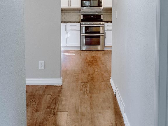 5th image of 620 E Willamette Ave