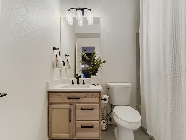 2943 Mount Royal Dr — Photo 18