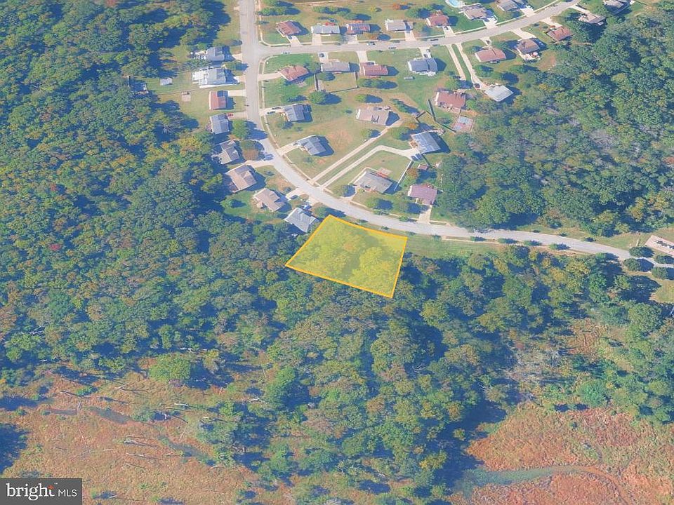 2nd image of 1116 Bohac Ln