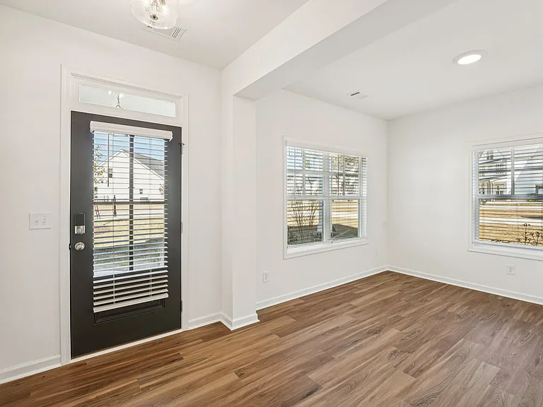 Quinn Residences at Dorchester Place — Photo 130