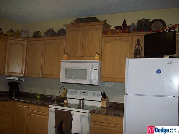 3rd image of 140 N Platte Ave