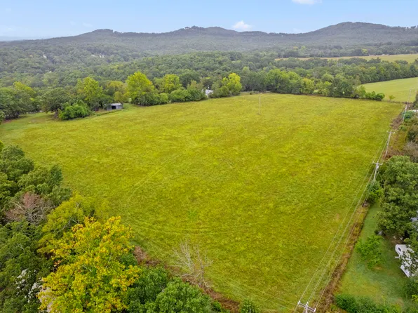 000 Silver Creek Road, Rockaway Beach, MO 65740