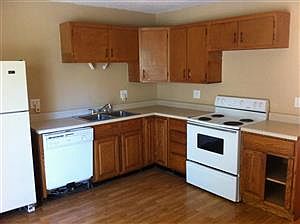 3rd image of 9034 Lewis Ave