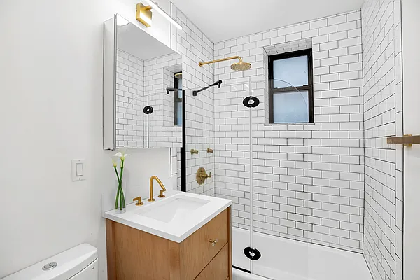 Sold by Compass | media 14