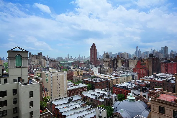 Sold by Corcoran | media 23