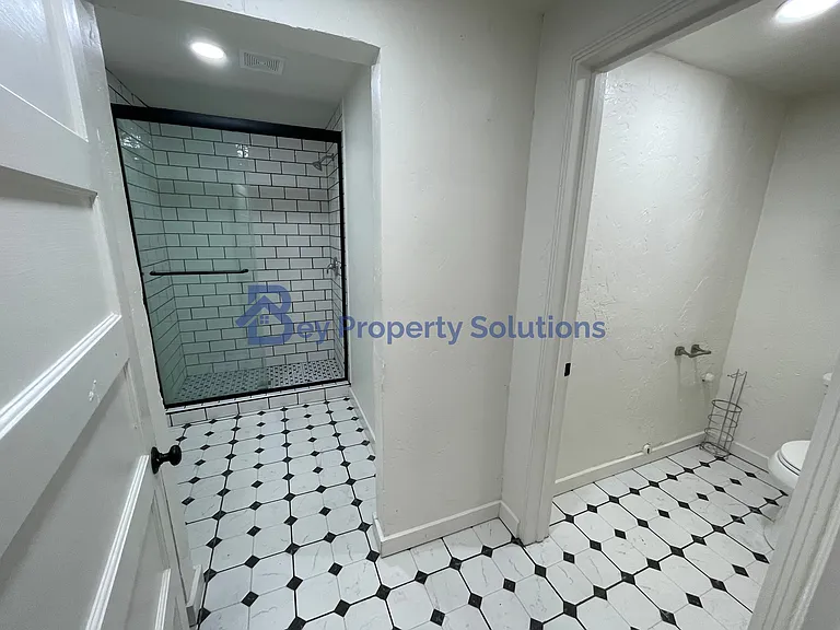 134 Nelson St #D — Photo 9