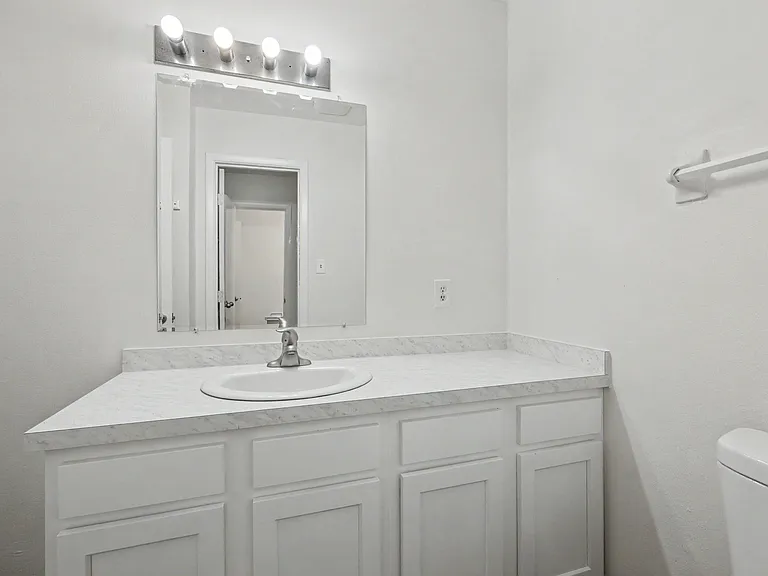 7711 Brams Hill Dr — Photo 6