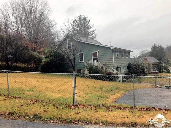 2nd image of 1177 S Jefferson Dr
