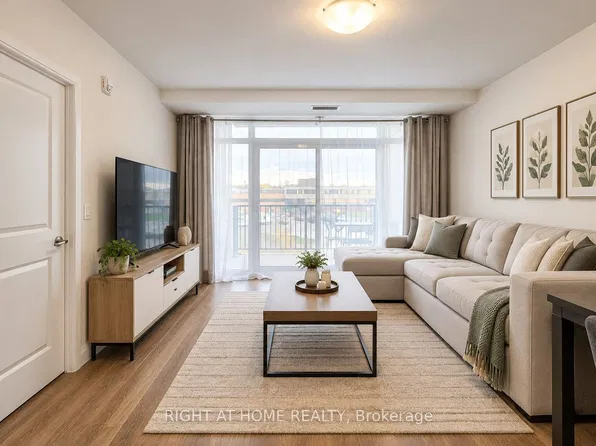 1 Redfern Ave #217, Hamilton, ON L9C 0E6