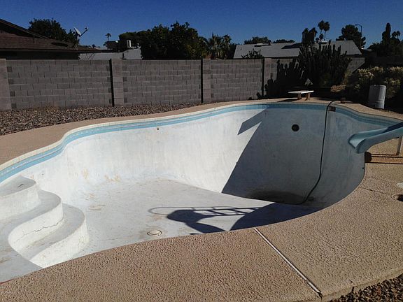3rd image of 3725 W Mauna Loa Ln