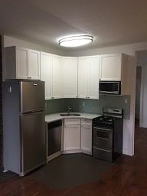 Rented by Flatiron Real Estate Advisors LLC | media 18