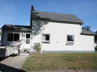 1902 4th Ave N, Grand Forks, ND 58203
