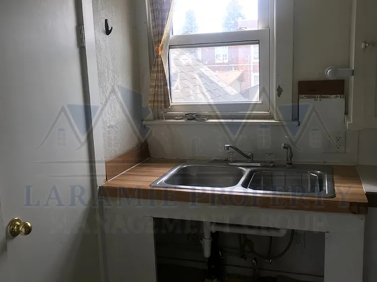 514 S 10th St #4 — Photo 3