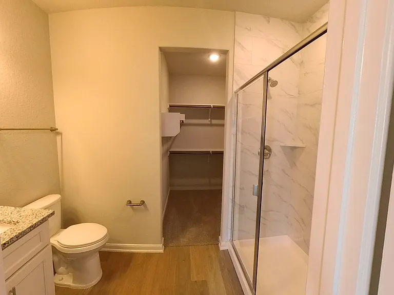 7122 Magnolia Blf #2 — Photo 22