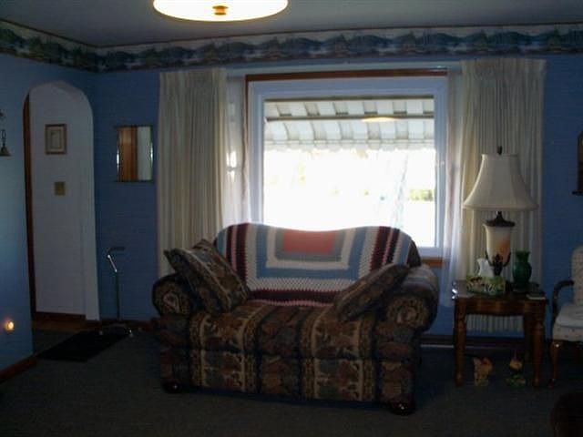 2nd image of 515 E Colden St