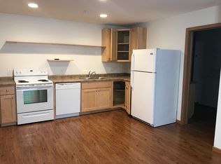 1875 W Pine St #202, Baraboo, WI 53913