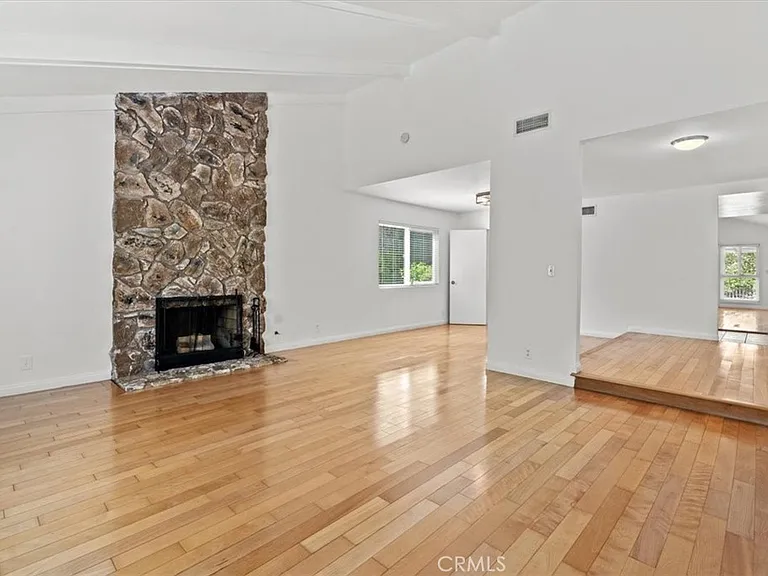 29303 Stonecrest Rd — Photo 6