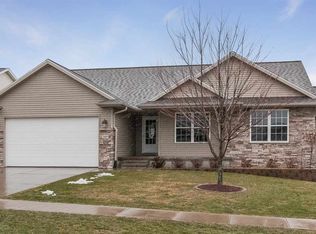 309 Raleigh Ln, Marion, IA 52302