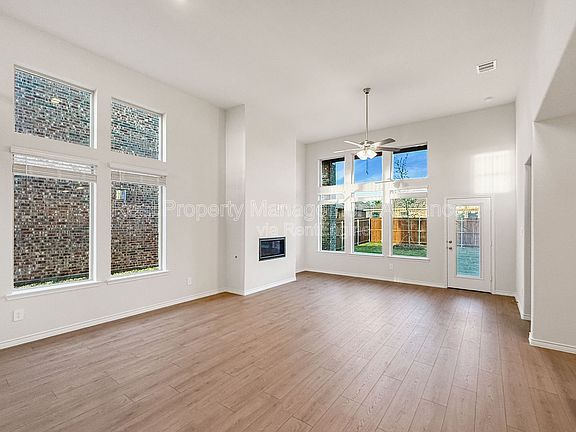 4th image of 2021 Ozark Hills Ln
