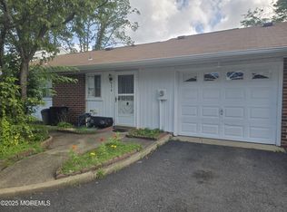 833B Inverness Ct, Lakewood, NJ 08701