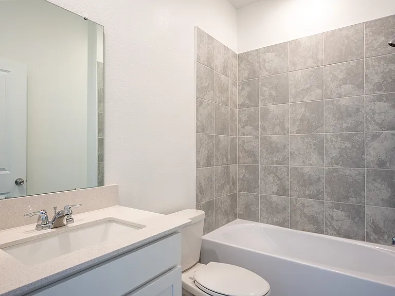 2015 Punch Bowl Ave #A — Photo 13