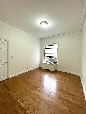 Rented by (Legacy) NY Quality Living Uptown | media 9