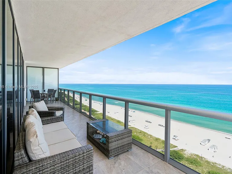 5875 Collins Ave #1902 — Photo 45