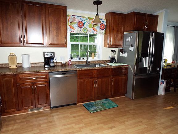 3rd image of 42 Savannah Meadows Trl