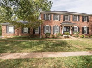 14575 Crossway Ct, Chesterfield, MO 63017