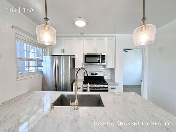 4th image of 3017 1/2 London St