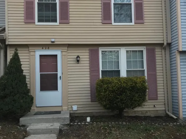 426 Shady Glen Dr, Capitol Heights, MD 20743