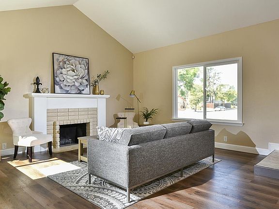 4th image of 2500 Palomino Ct