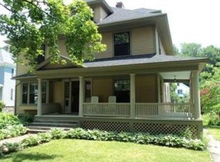 8 Chesterfield Rd, Worcester, MA 01602