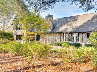 400 W Brow Rd, Lookout Mountain, TN 37350