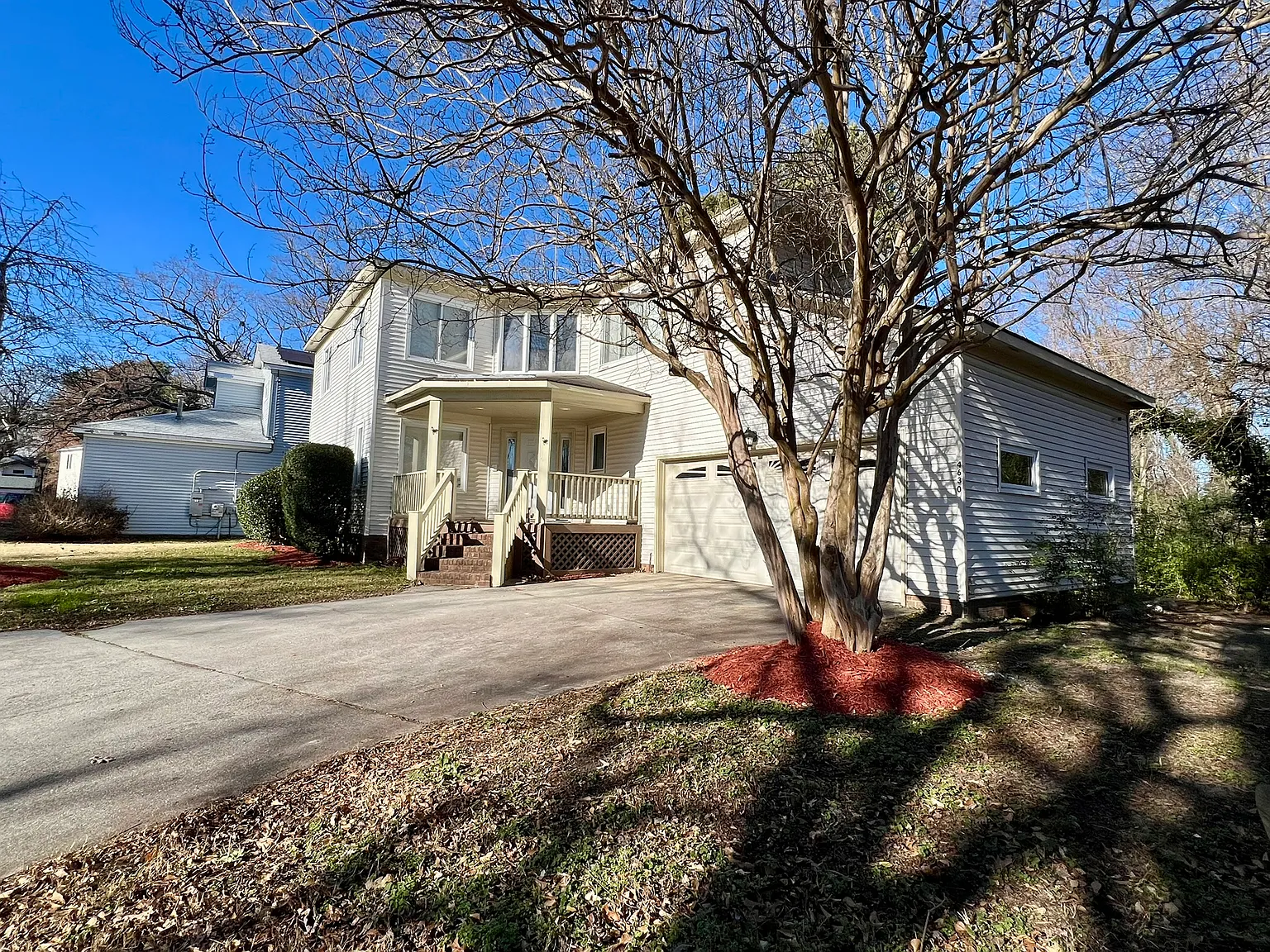 4 bed, 2409 sqft, $2,995 — Photo 3
