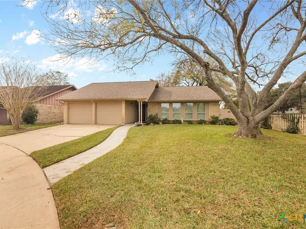 301 Paisano Dr, Victoria, TX 77904