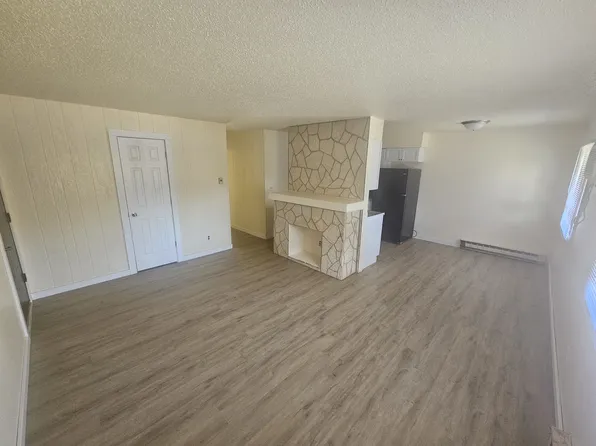 1749 Bainbridge St APT 1, La Crosse, WI 54603