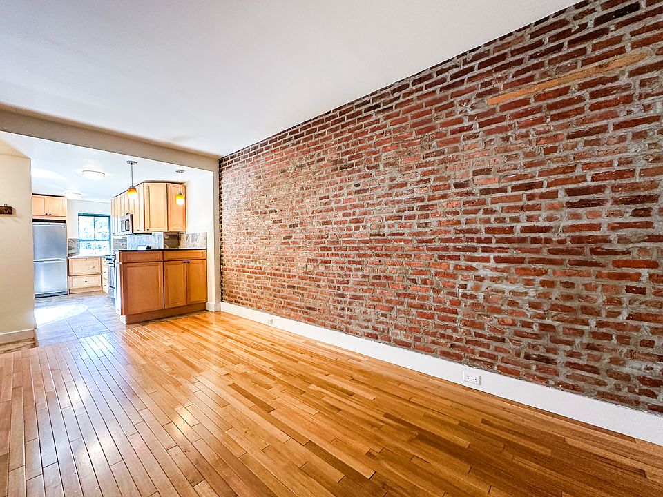 1st image of 522 E 6th St APT 8